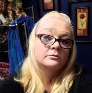 Meet your Posher, Becky